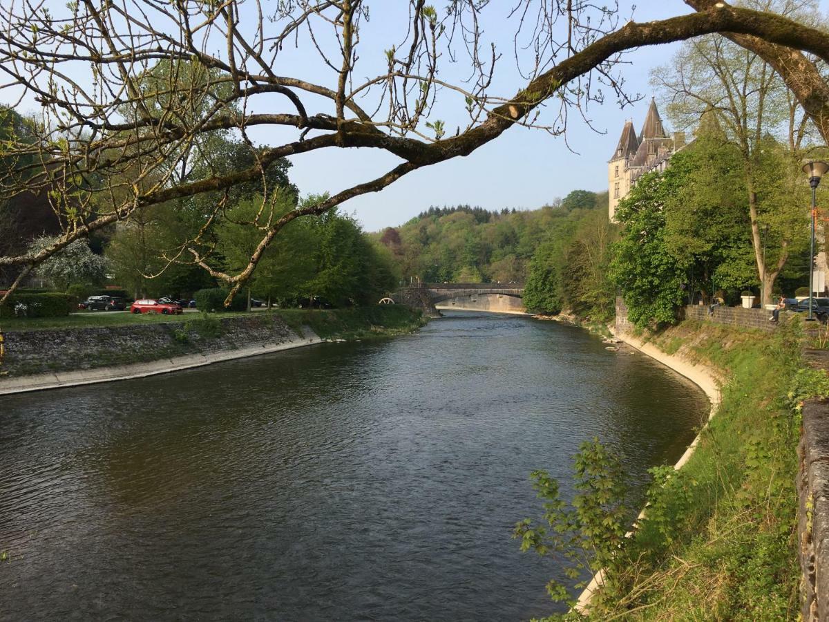 Heerlijk Vakantiehuis In Bos Bij Durbuy Esterno foto